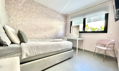 Resale - Villa - Los Balcones