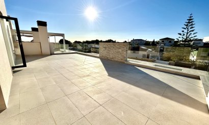 Resale - Villa - Los Balcones