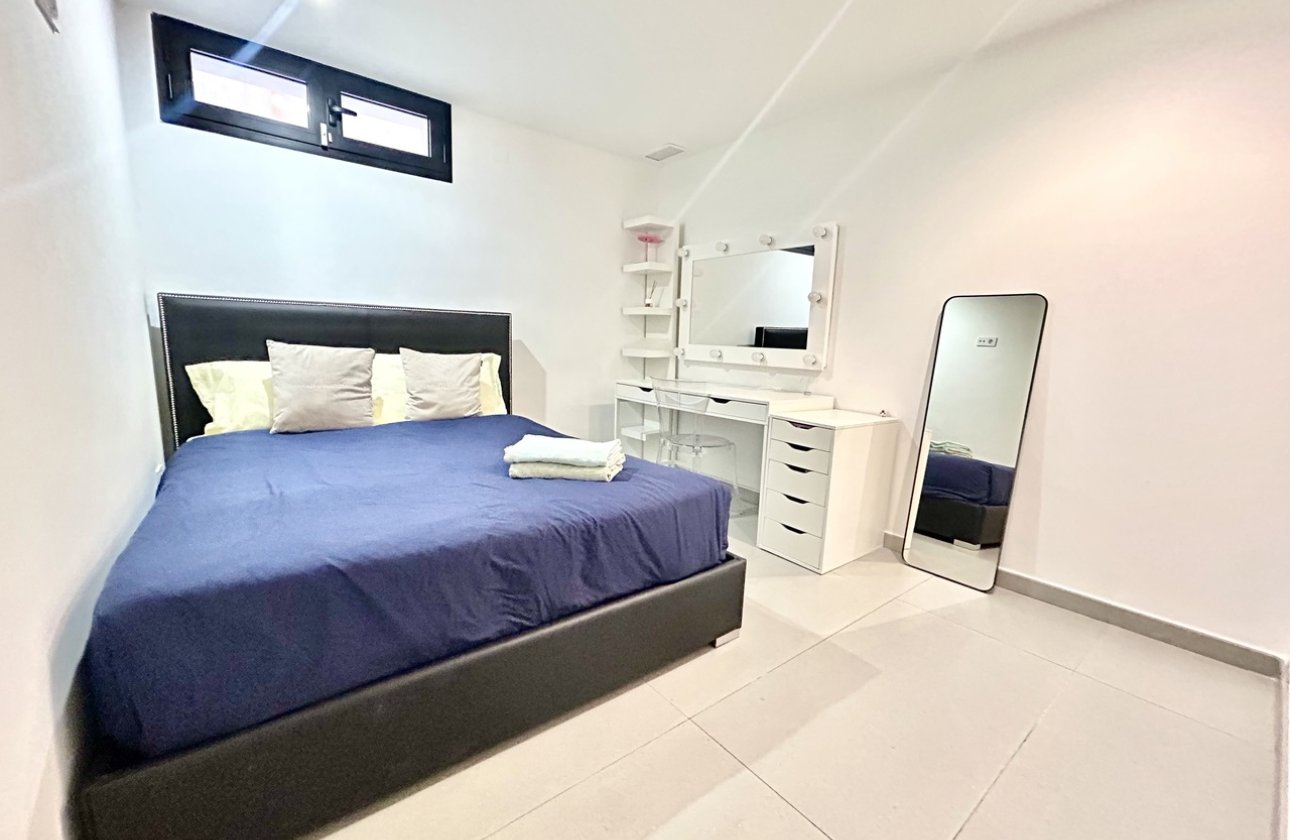 Resale - Villa - Los Balcones