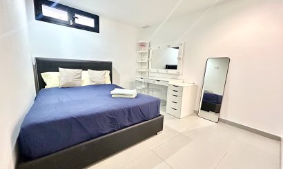 Resale - Villa - Los Balcones