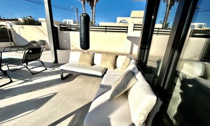Resale - Villa - Los Balcones