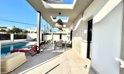 Resale - Villa - Los Balcones