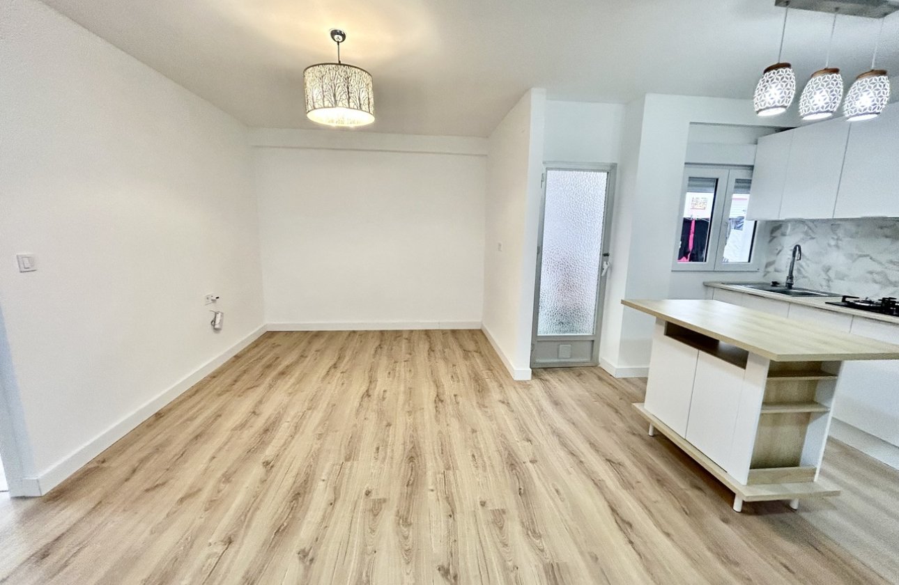 Resale - Apartment / flat - Torrevieja