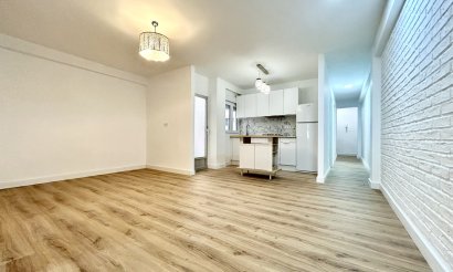 Resale - Apartment / flat - Torrevieja