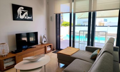 Resale - Villa - San Miguel de Salinas