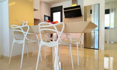 Resale - Villa - San Miguel de Salinas