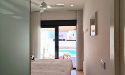 Resale - Villa - San Miguel de Salinas