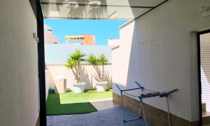 Resale - Villa - San Miguel de Salinas