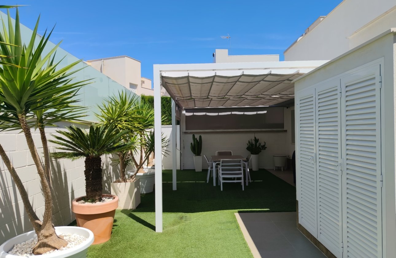 Resale - Villa - San Miguel de Salinas