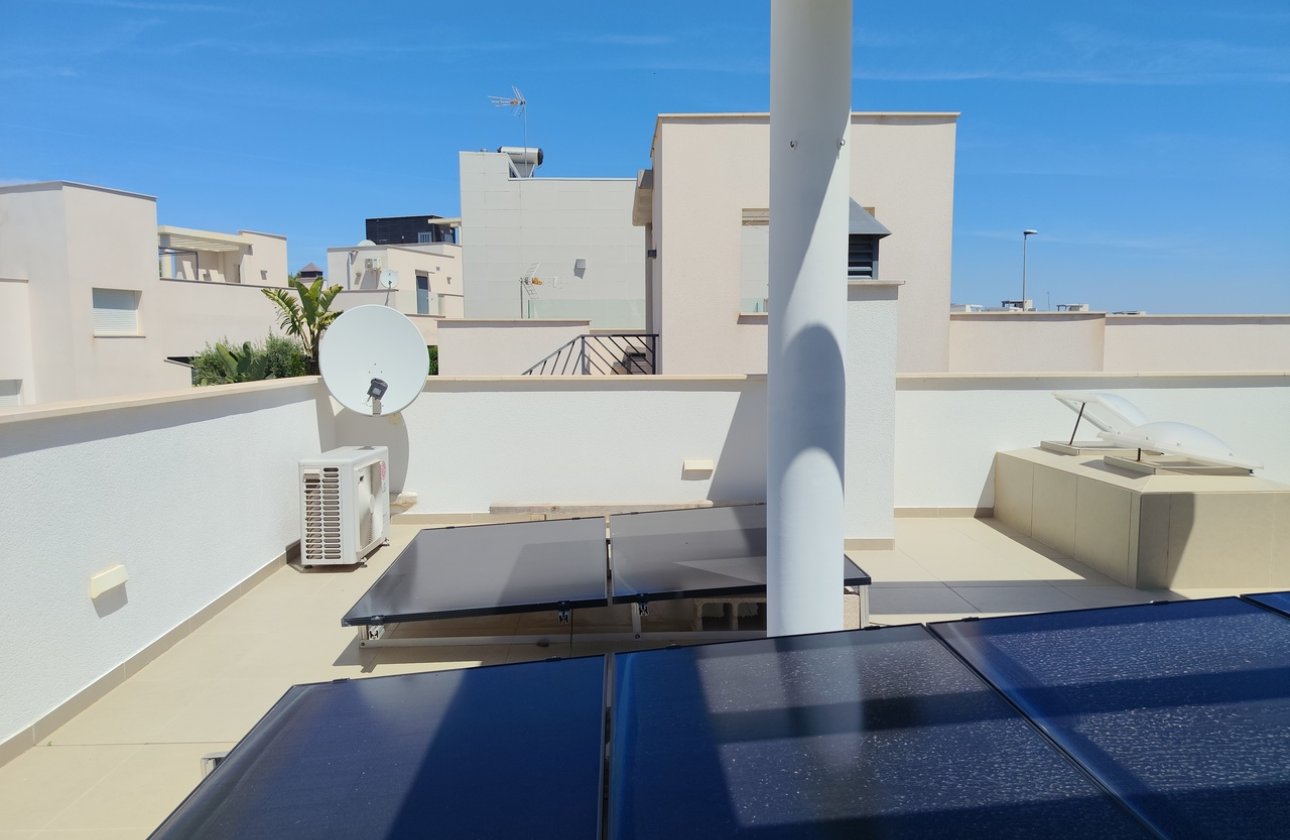 Resale - Villa - San Miguel de Salinas