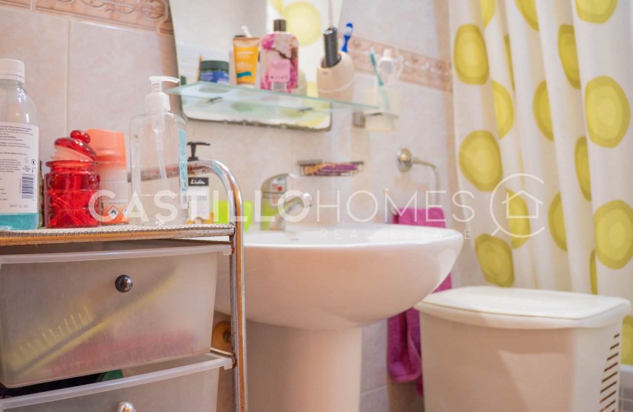 Resale - Bungalow - Orihuela Costa - La Florida