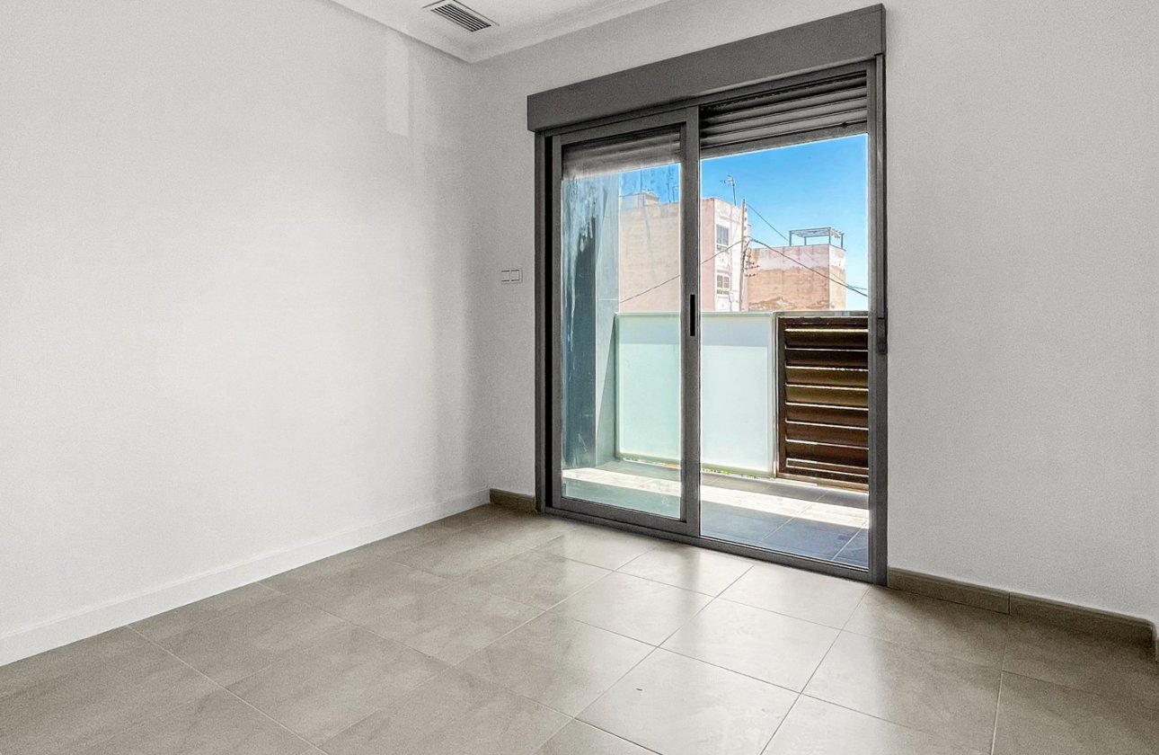 Resale - Apartment / flat - Torrevieja - El Acequión - Los Náufragos