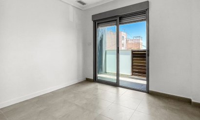 Resale - Apartment / flat - Torrevieja - El Acequión - Los Náufragos