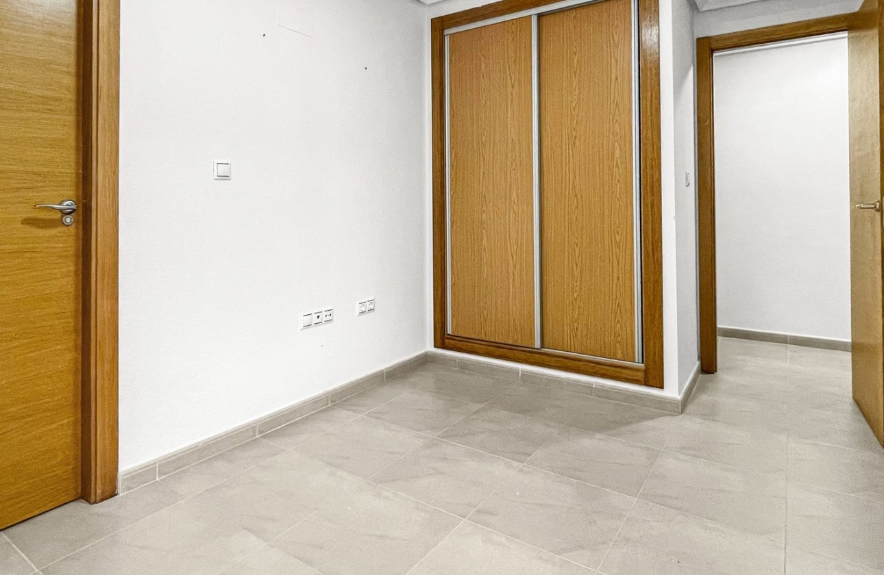 Resale - Apartment / flat - Torrevieja - El Acequión - Los Náufragos