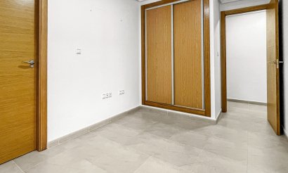 Resale - Apartment / flat - Torrevieja - El Acequión - Los Náufragos