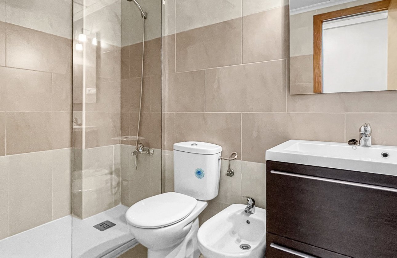 Resale - Apartment / flat - Torrevieja - El Acequión - Los Náufragos