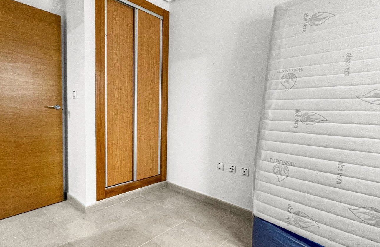 Resale - Apartment / flat - Torrevieja - El Acequión - Los Náufragos