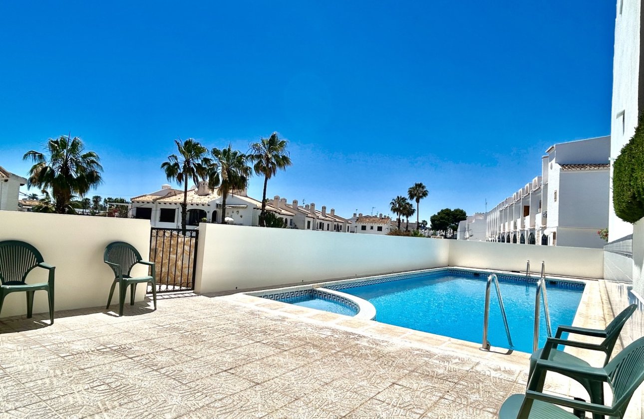 Resale - Townhouse - La Zenia