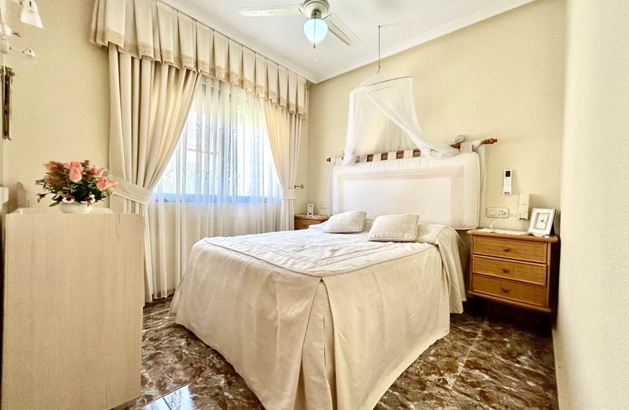 Resale - Townhouse - La Zenia