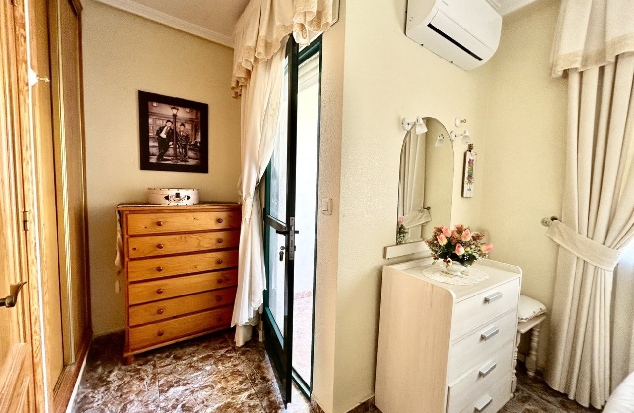 Resale - Townhouse - La Zenia