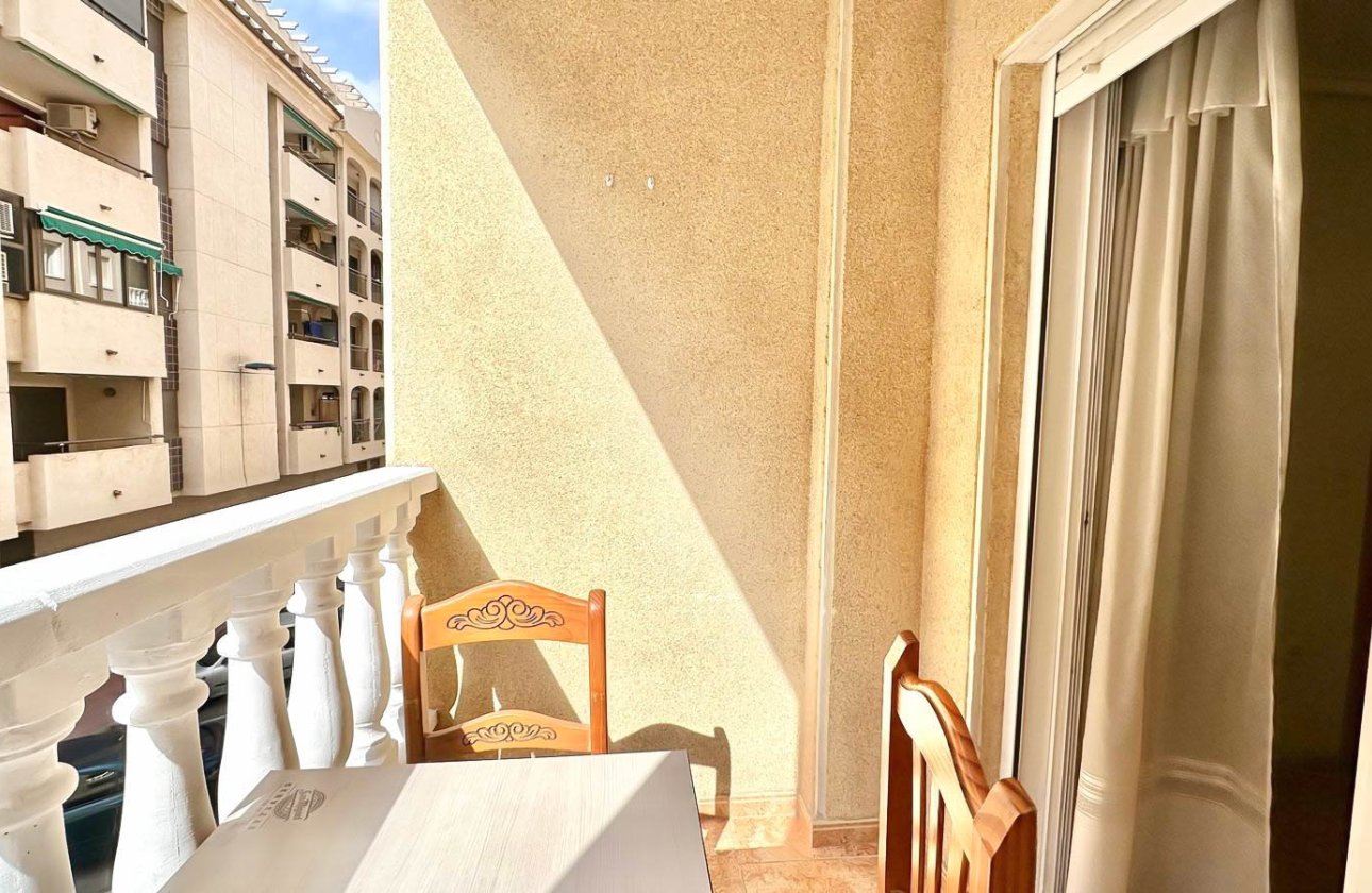 Resale - Apartment / flat - Torrevieja - Parque de Las Naciones
