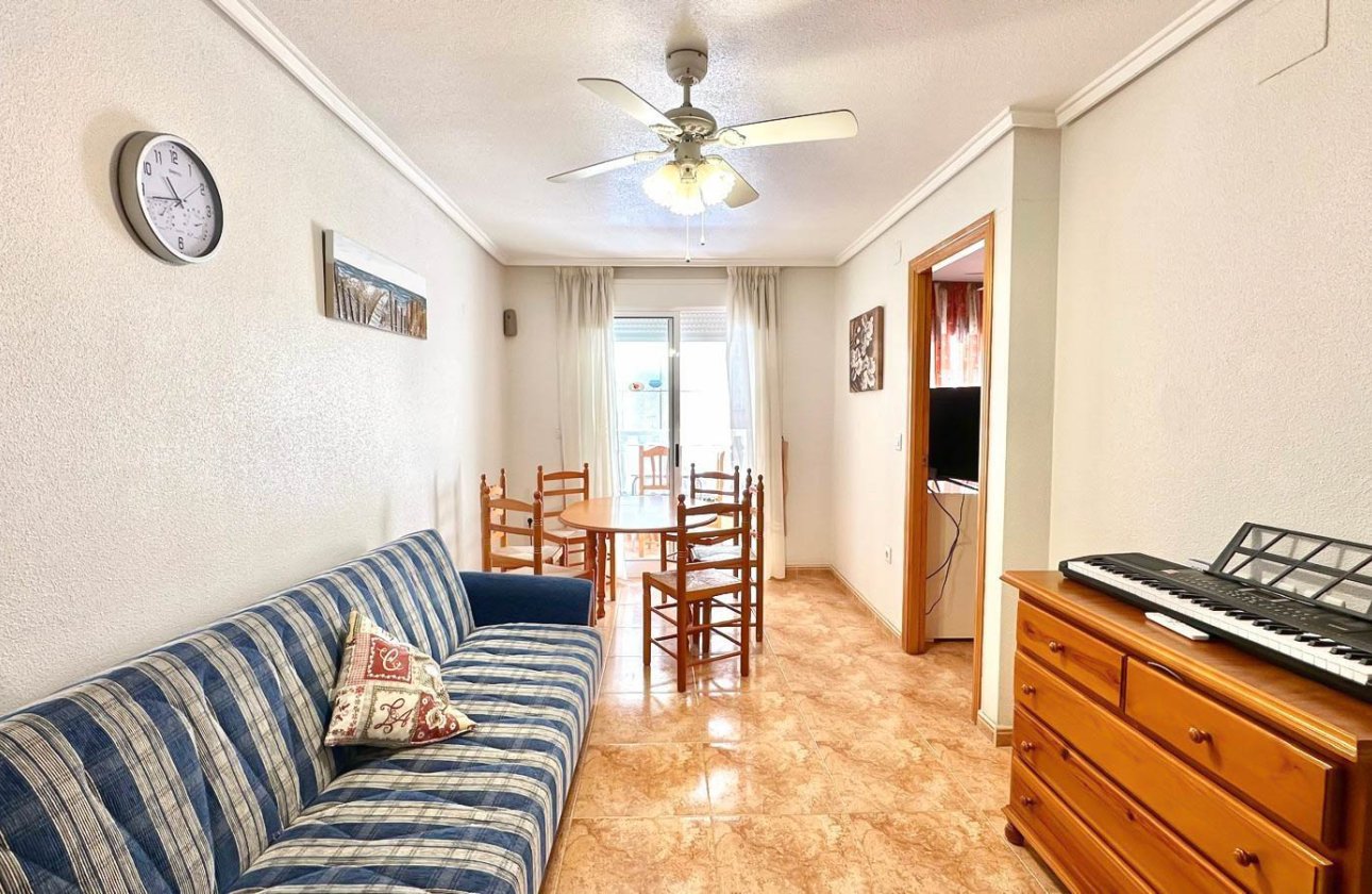 Resale - Apartment / flat - Torrevieja - Parque de Las Naciones