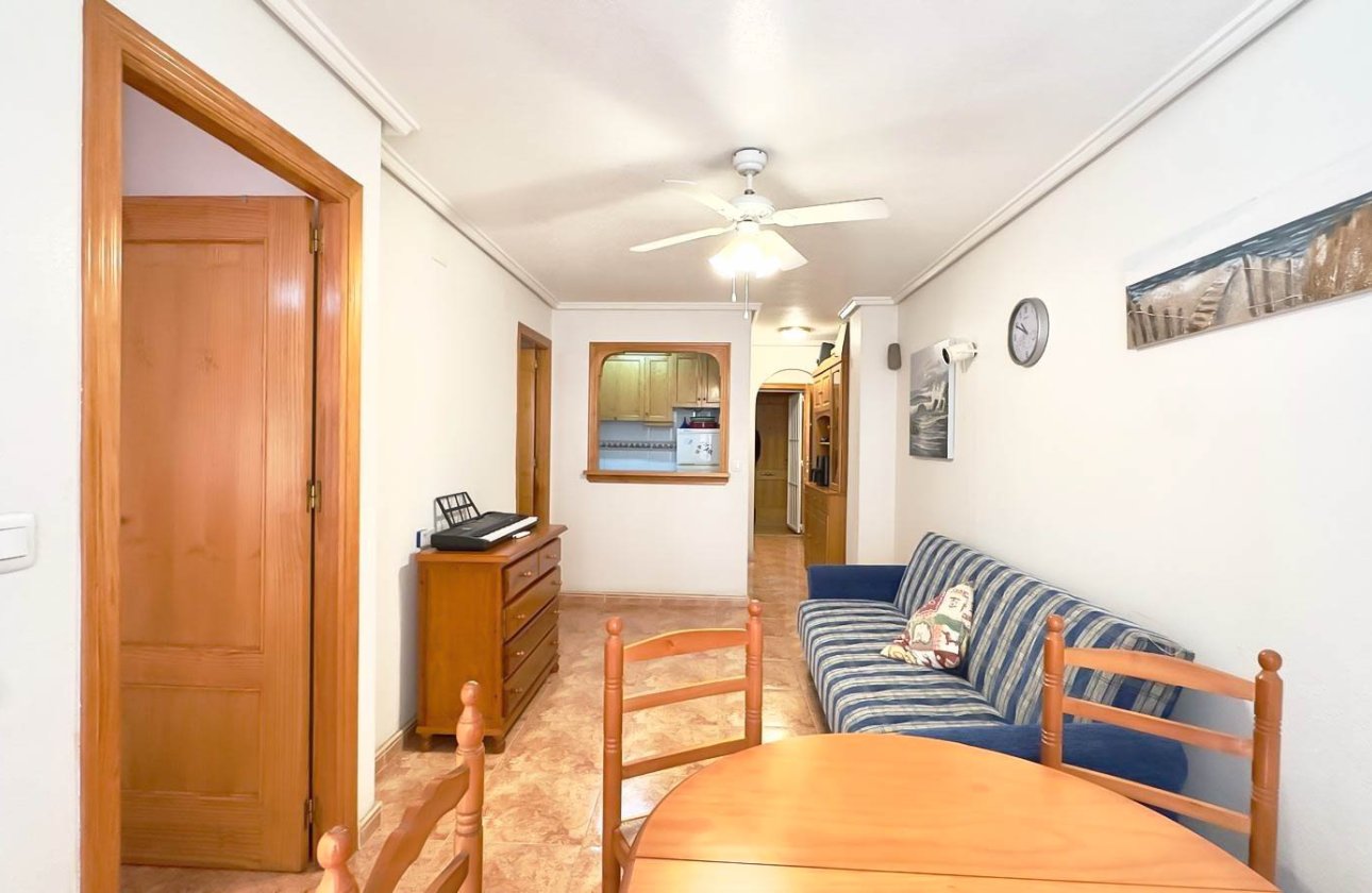 Resale - Apartment / flat - Torrevieja - Parque de Las Naciones
