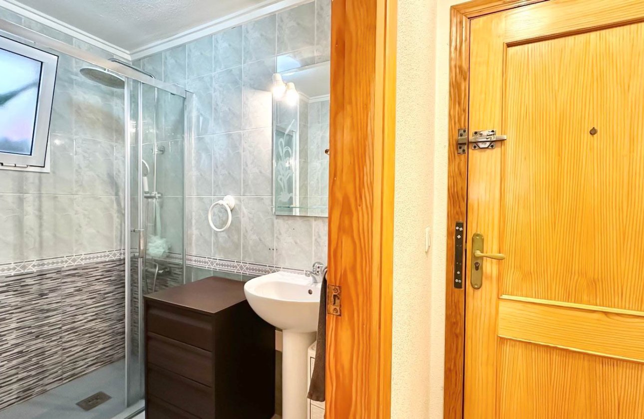 Resale - Apartment / flat - Torrevieja - Parque de Las Naciones
