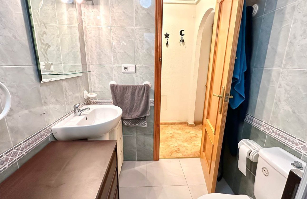 Resale - Apartment / flat - Torrevieja - Parque de Las Naciones
