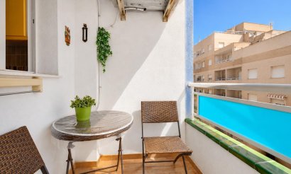 Resale - Apartment / flat - Torrevieja - Playa del Acequión