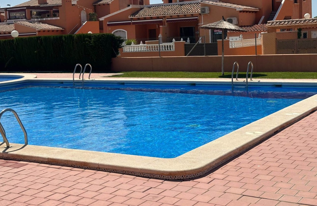 Resale - Apartment / flat - Torrevieja - Nueva Torrevieja - Aguas Nuevas