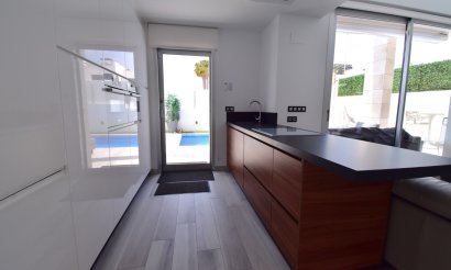 Resale - Villa - Orihuela Costa - Lomas de Cabo Roig