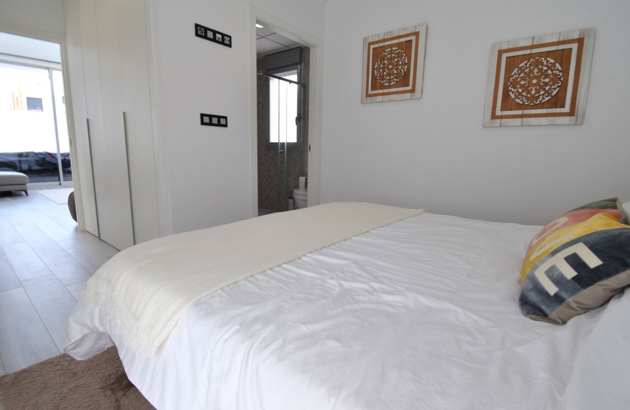 Resale - Villa - Orihuela Costa - Lomas de Cabo Roig