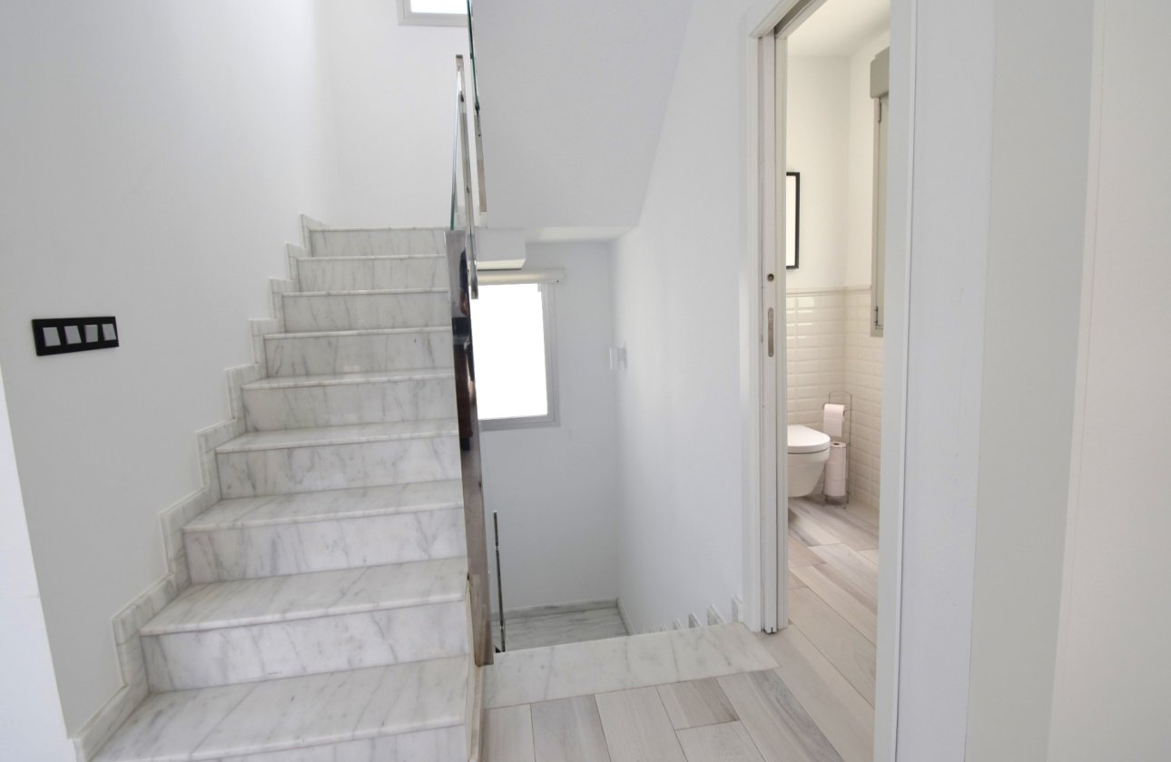 Resale - Villa - Orihuela Costa - Lomas de Cabo Roig