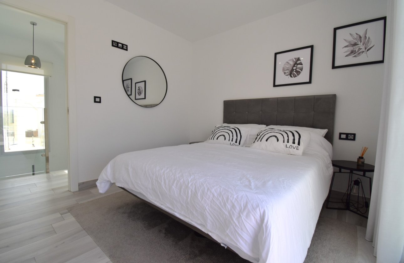 Resale - Villa - Orihuela Costa - Lomas de Cabo Roig