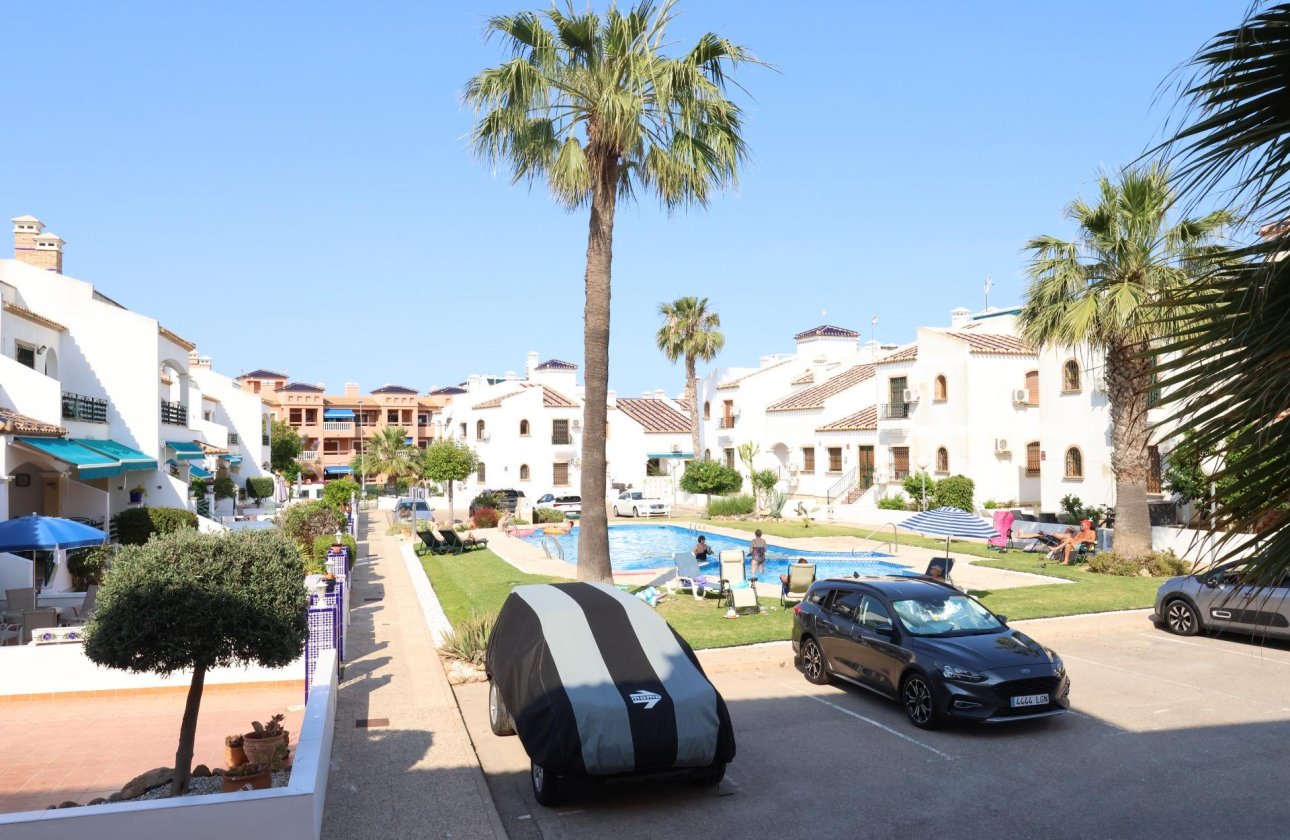 Resale - Apartment / flat - Orihuela Costa - PAU 8