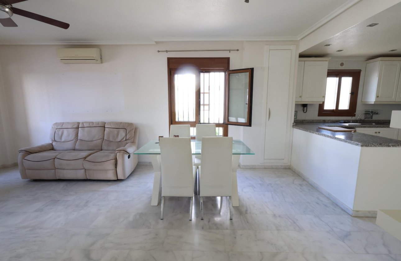 Resale - Apartment / flat - Orihuela Costa - PAU 8