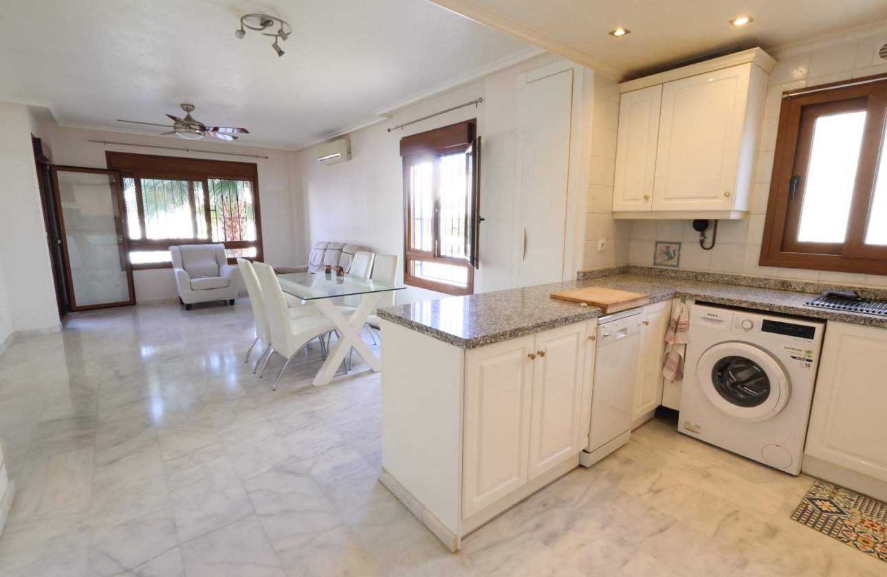 Resale - Apartment / flat - Orihuela Costa - PAU 8