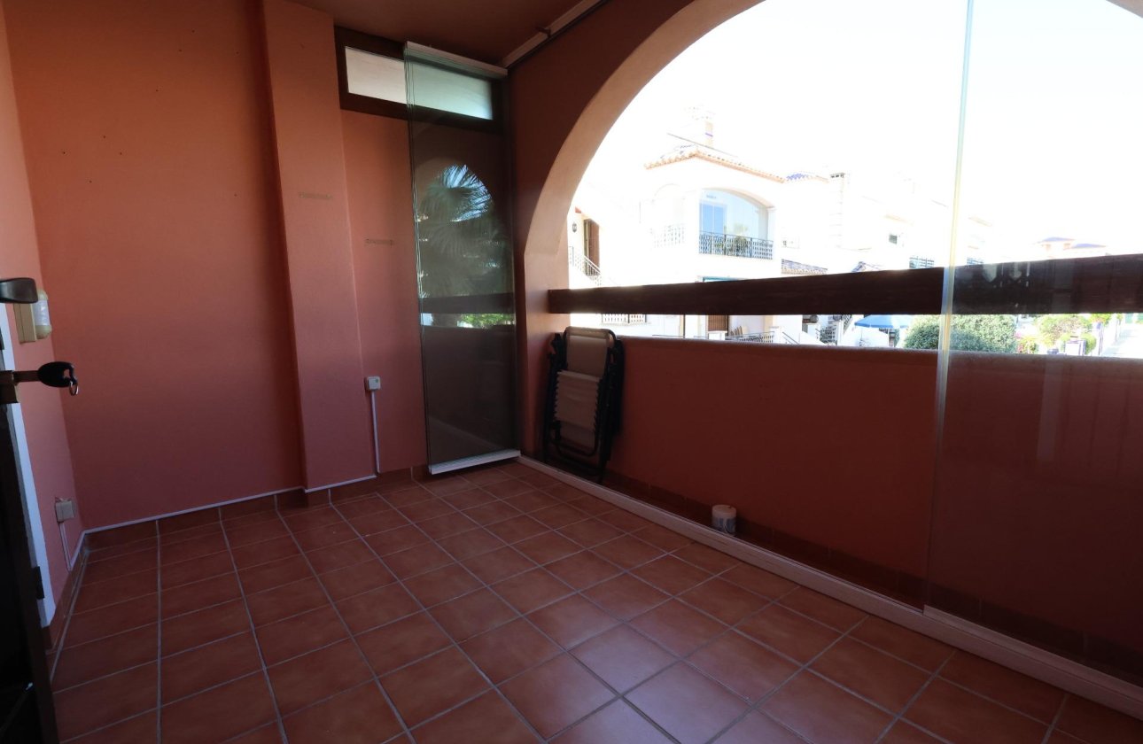 Resale - Apartment / flat - Orihuela Costa - PAU 8