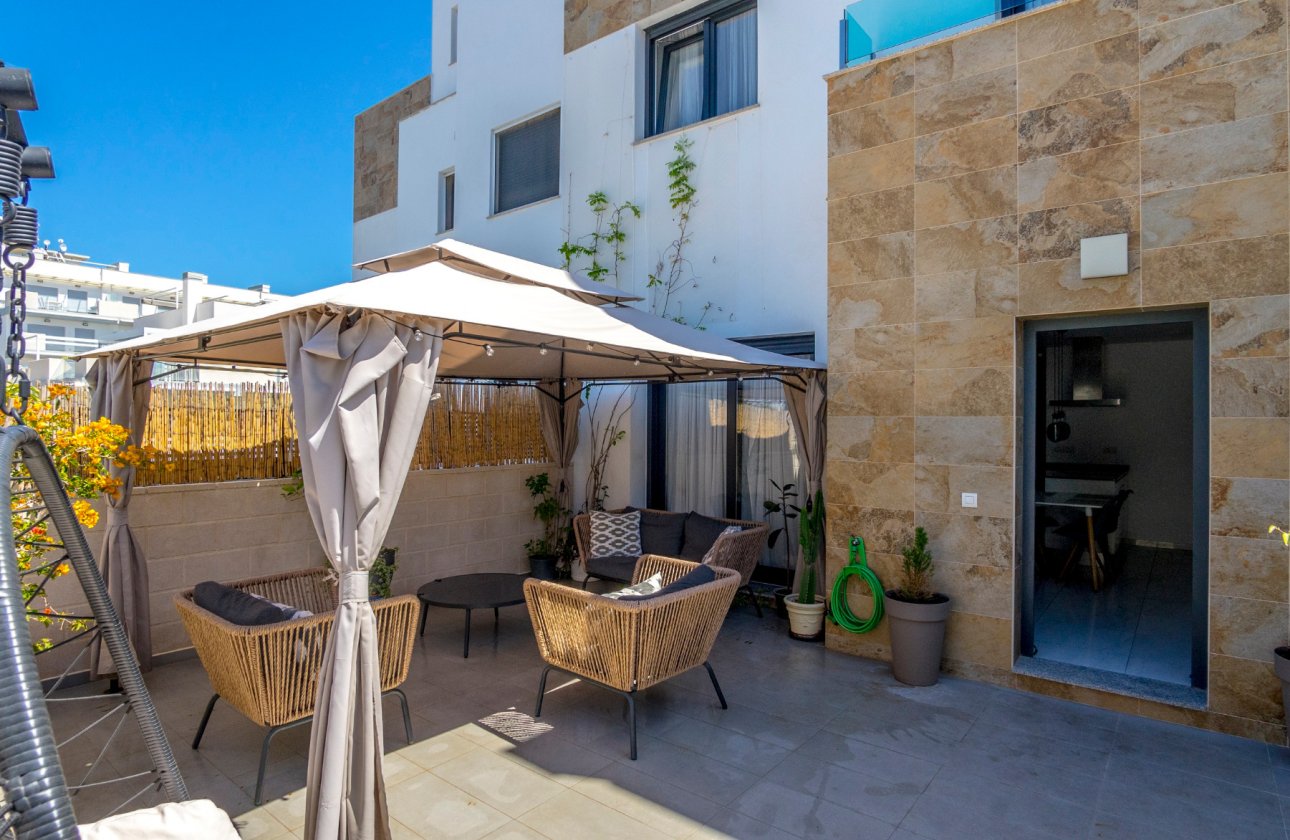 Resale - Villa - Orihuela Costa - Villamartin