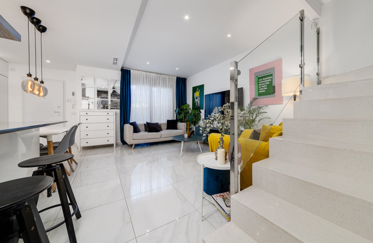 Resale - Villa - Orihuela Costa - Villamartin