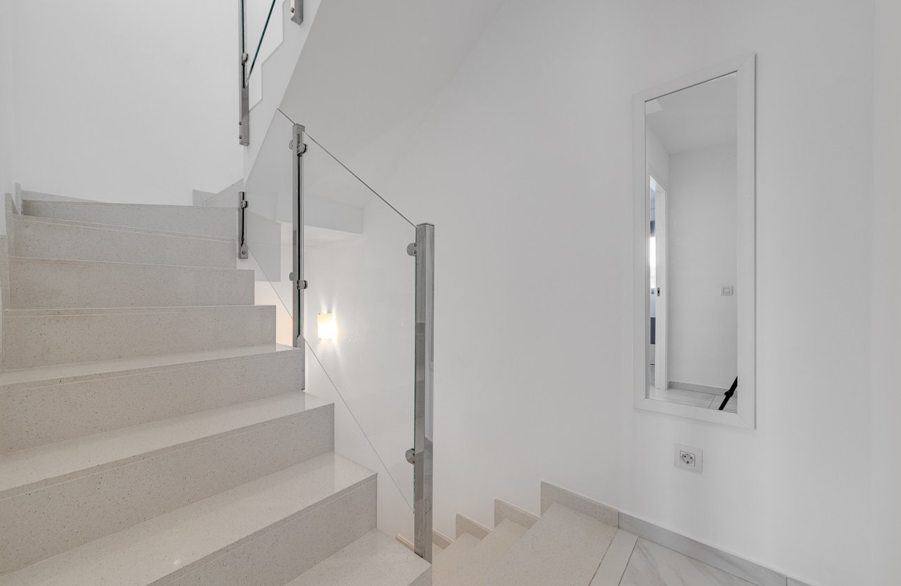 Resale - Villa - Orihuela Costa - Villamartin