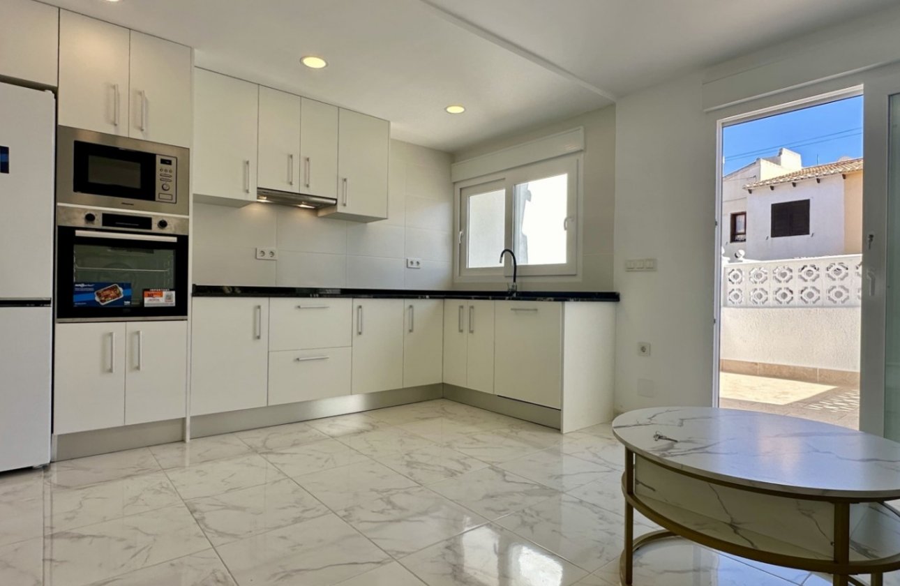 Resale - Townhouse - Torrevieja - Los Balcones