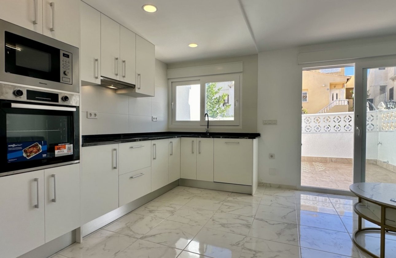 Resale - Townhouse - Torrevieja - Los Balcones