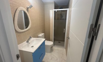Resale - Apartment / flat - Torrevieja - Muelle Pesquero