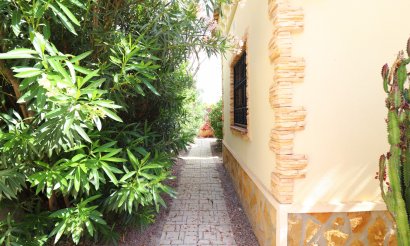 Resale - Villa - Formentera del Segura - Fincas de La Vega