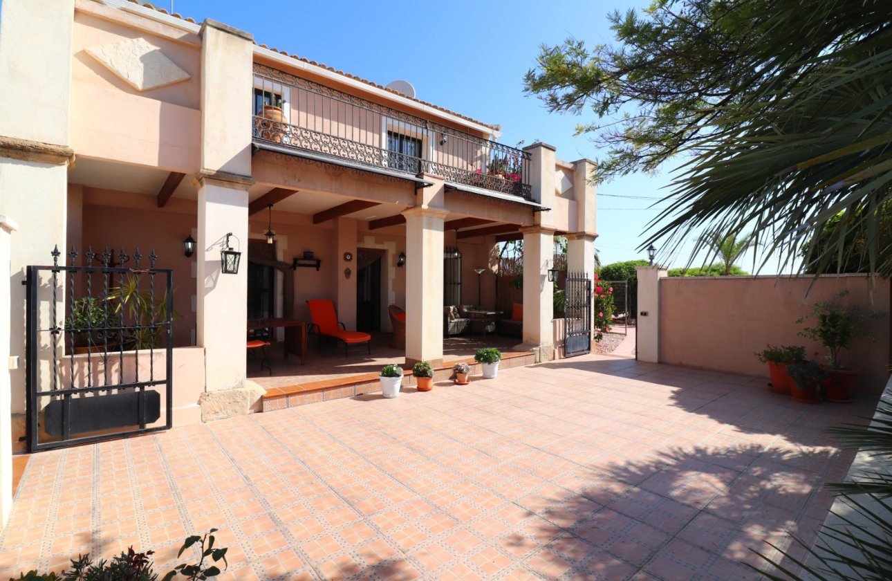 Resale - Villa - Albatera - Albatera - Country