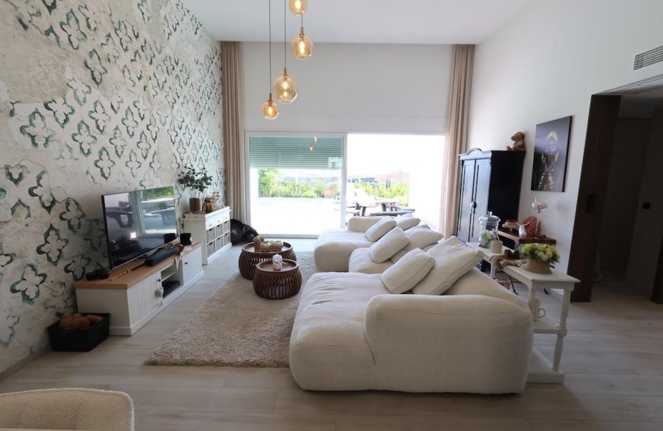 Resale - Villa - Algorfa - Comunidad valenciana