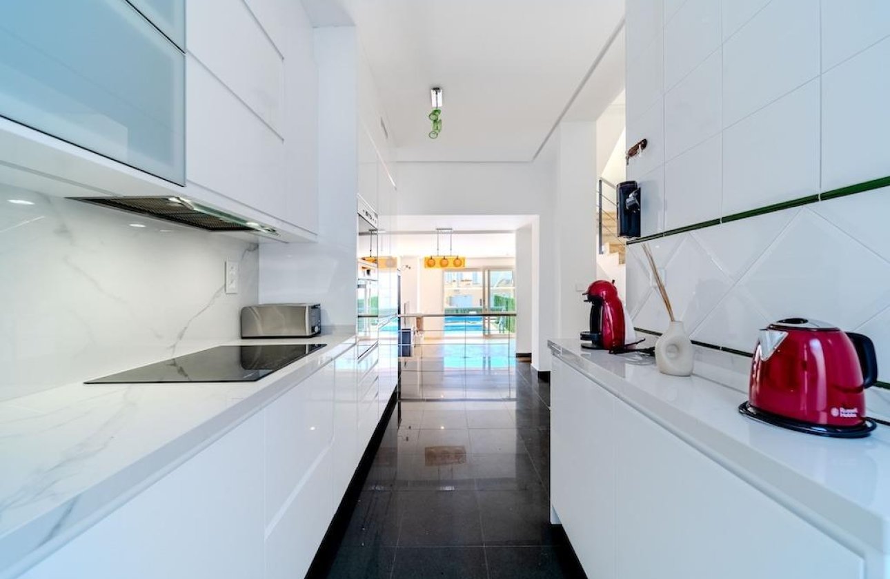 Resale - Townhouse - Orihuela Costa - Campoamor