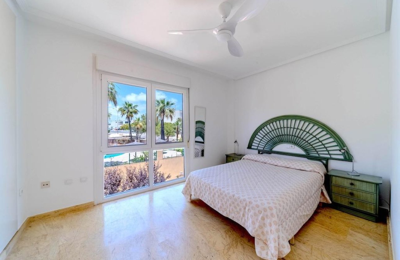 Resale - Townhouse - Orihuela Costa - Campoamor